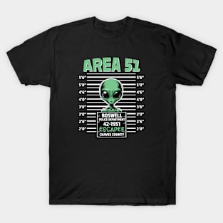 Alien Mugshot Area 51 Escapee Vintage Roswell Novelty T-Shirt